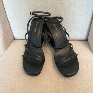 Brand new never worn Marc Fisher wedges